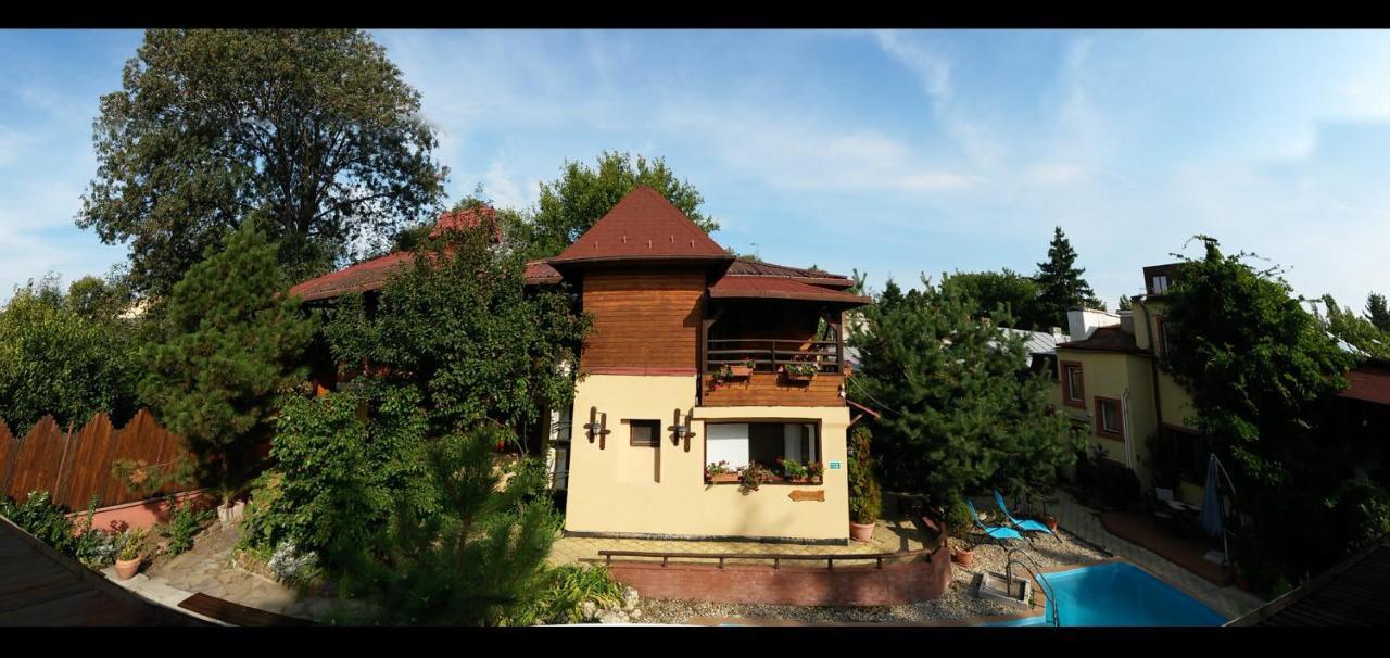 Casa Mica Guesthouse Bucharest Exterior photo